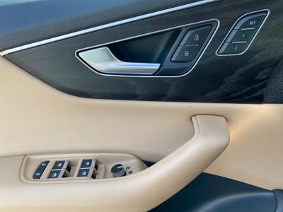 2022 Audi Q8 55 Premium Plus quattro