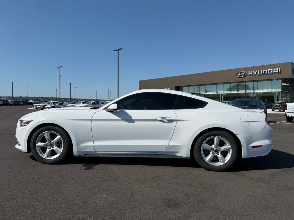 2017 Ford Mustang V6