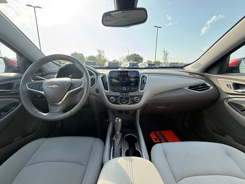 2017 Chevrolet Malibu LT 1LT