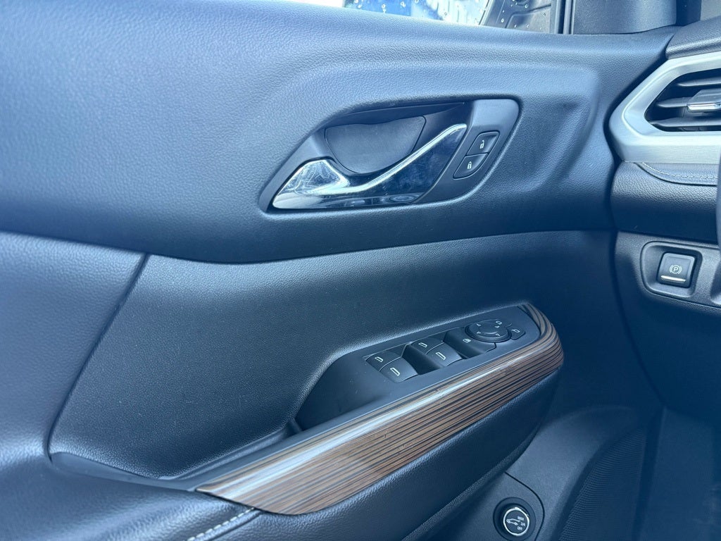 2017 GMC Acadia SLE-2