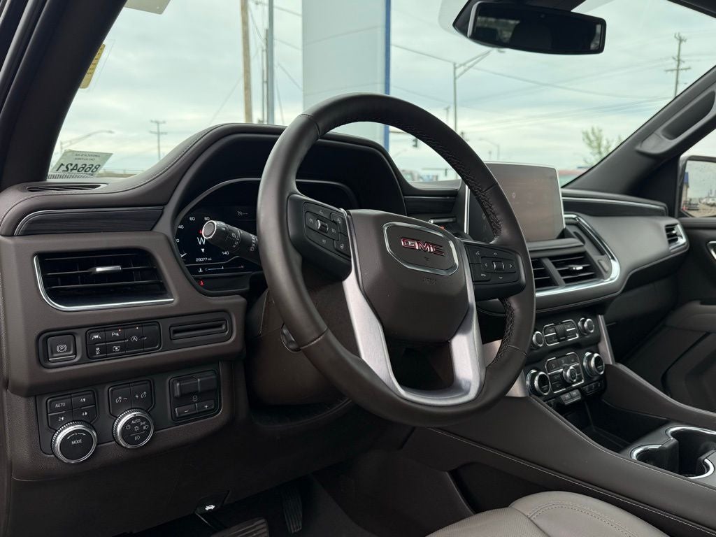 2023 GMC Yukon SLT
