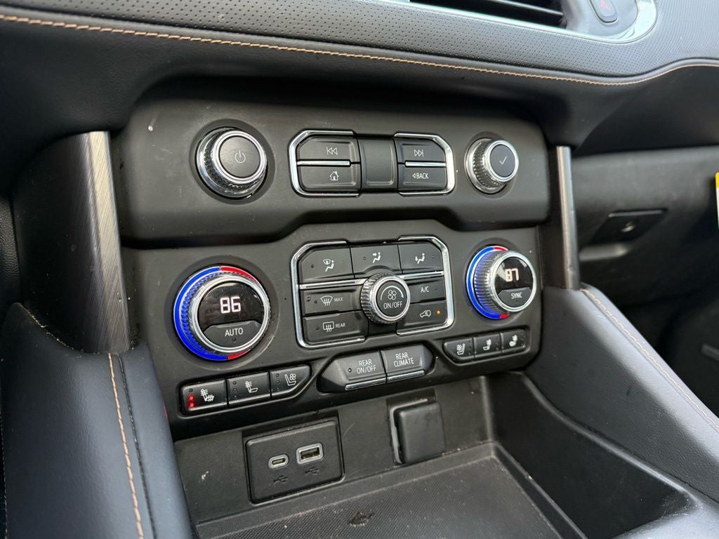 2023 GMC Yukon AT4 TECH PACK,PANO ROOF