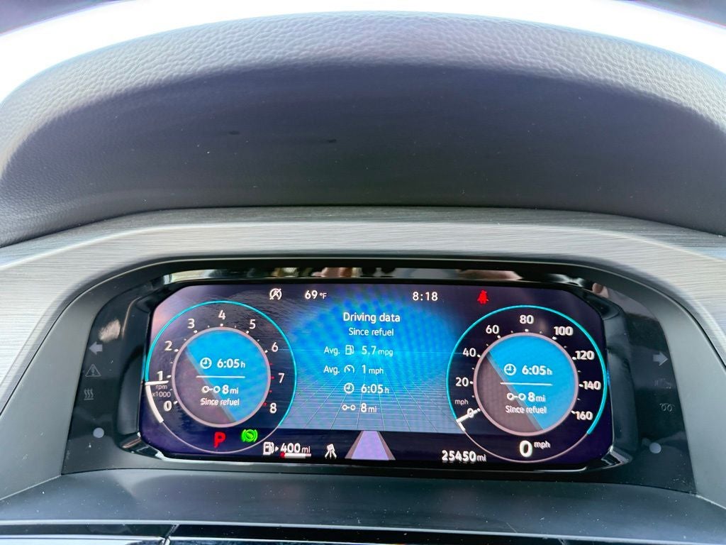 2025 Volkswagen Atlas Cross Sport 2.0T SE w/Technology