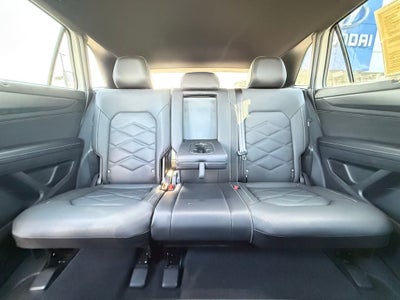 2025 Volkswagen Atlas Cross Sport 2.0T SE w/Technology