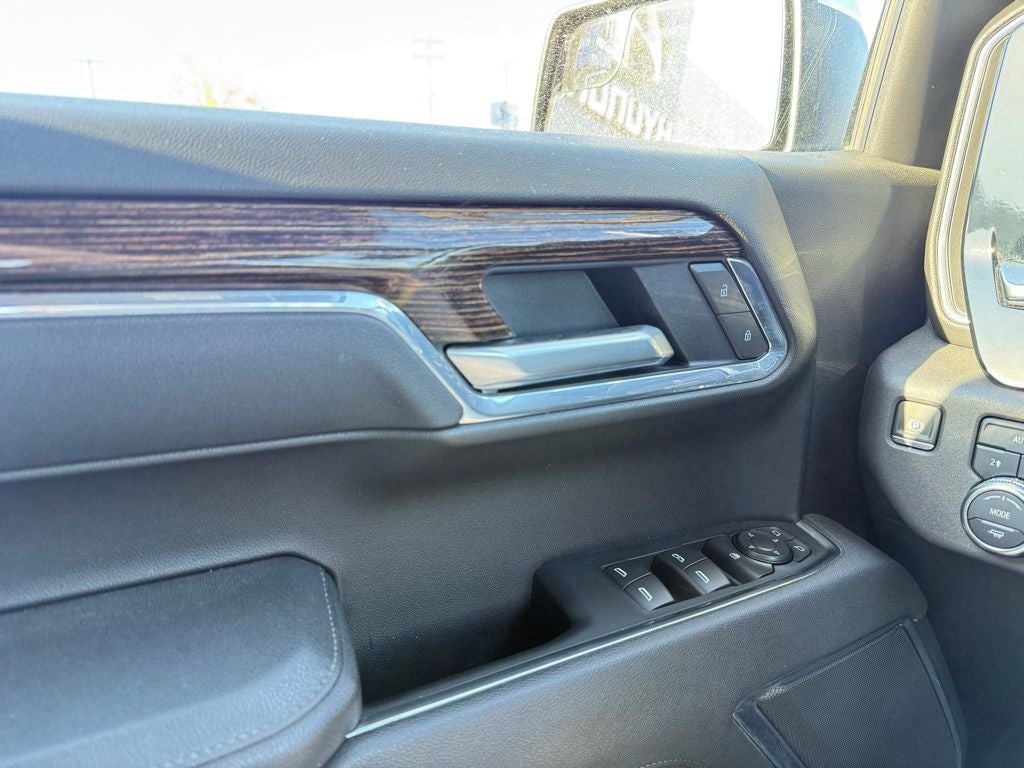 2025 GMC Sierra 1500 SLE