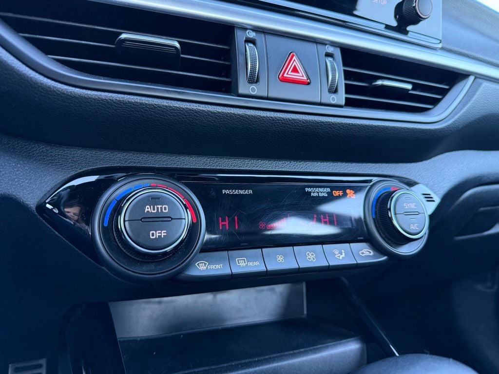 2023 Kia Forte GT-Line TECH PACKAGE