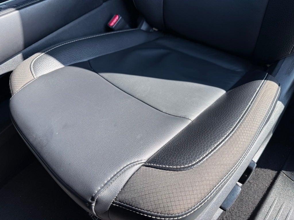 2023 Nissan Pathfinder SL PREMIUM PACKAGE