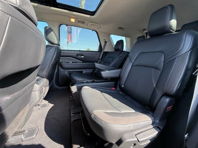 2023 Nissan Pathfinder SL PREMIUM PACKAGE