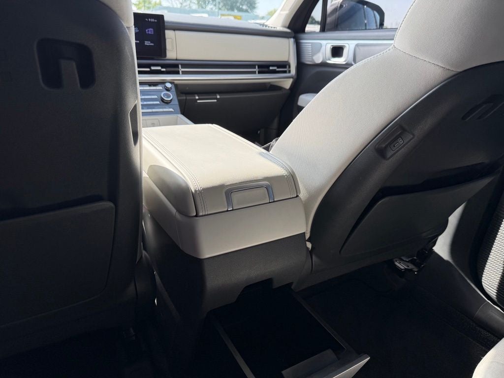 2025 Hyundai Santa Fe SE