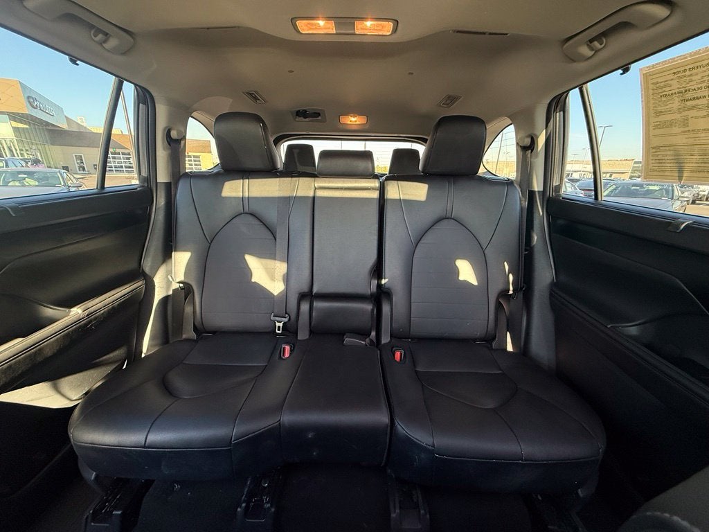 2025 Toyota Highlander XLE