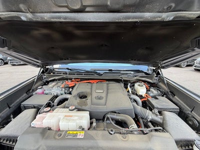 2025 Toyota Sequoia SR5