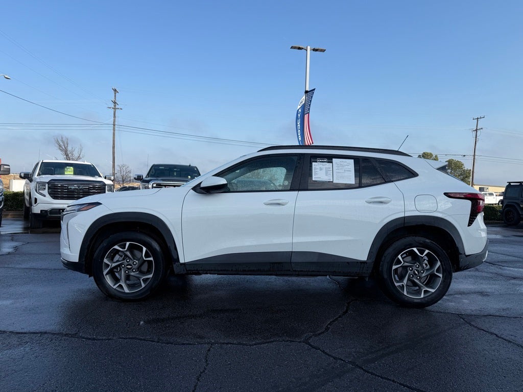 2025 Chevrolet Trax LT