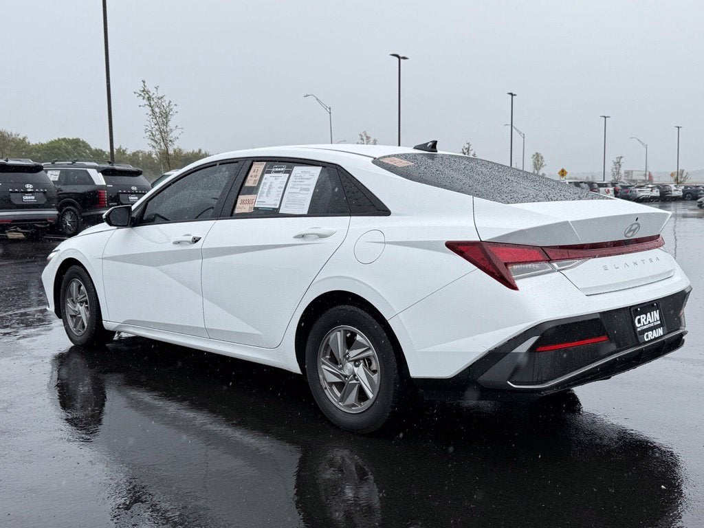 2025 Hyundai Elantra SE CPO Eligible