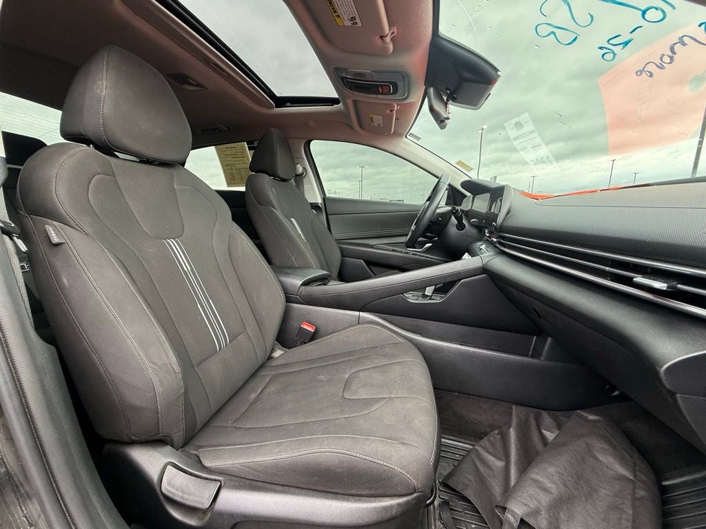 2024 Hyundai Elantra SEL convenience pack
