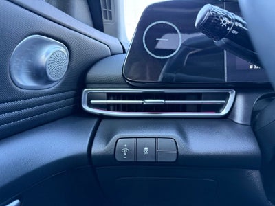 2024 Hyundai Elantra SEL 1 OWNER CLEAN CAR FAX