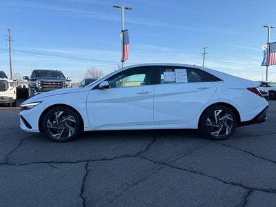 2024 Hyundai Elantra SEL 1 OWNER CLEAN CAR FAX