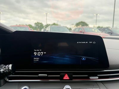 2024 Hyundai Elantra SEL convenience pack