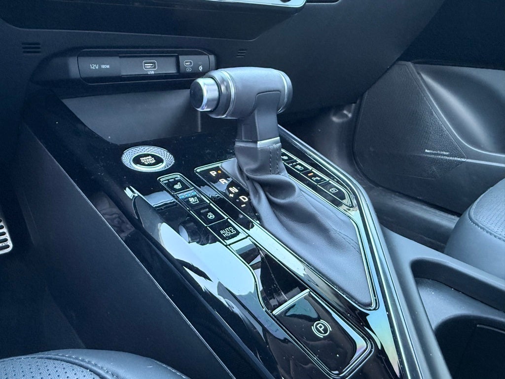 2024 Kia Niro SX Touring
