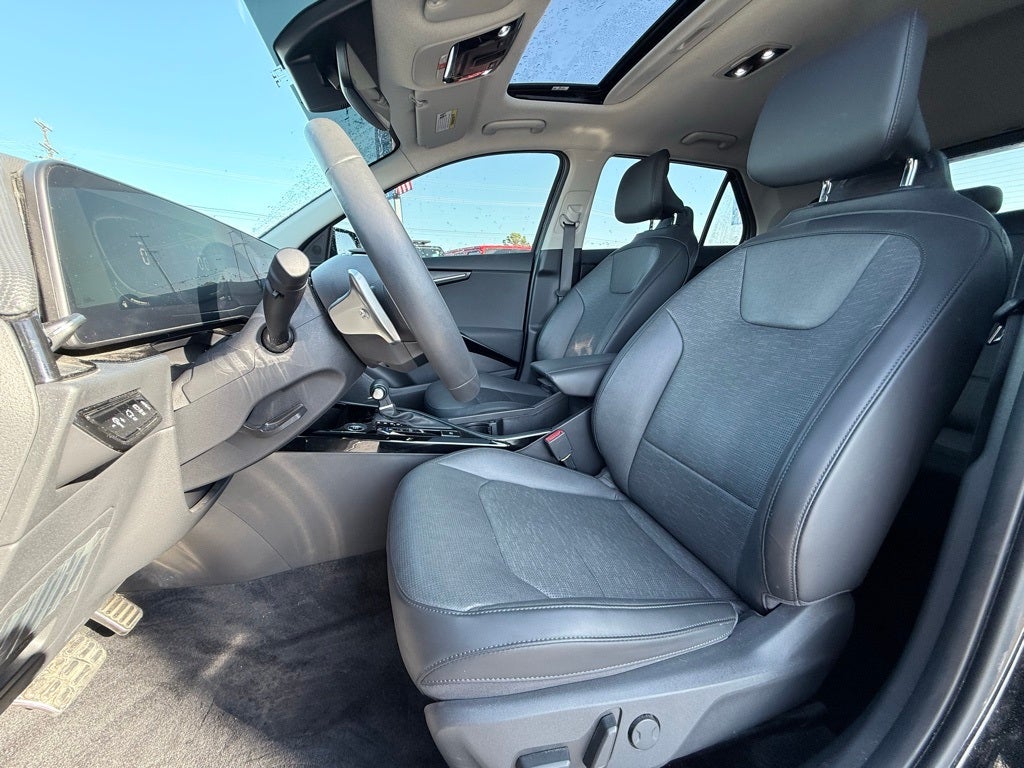 2024 Kia Niro SX Touring