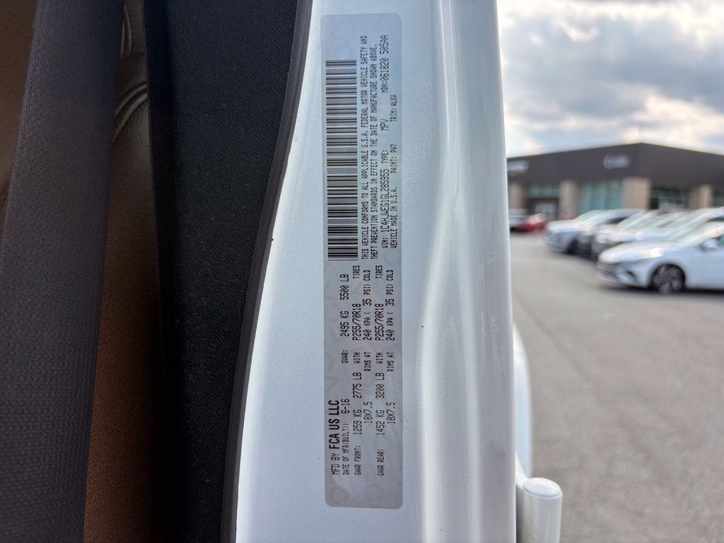 2016 Jeep Wrangler Unlimited Sahara