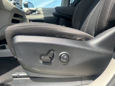 2022 Chrysler Voyager LX 1-Owner / Power Liftgate / Apple CarPlay/Android A