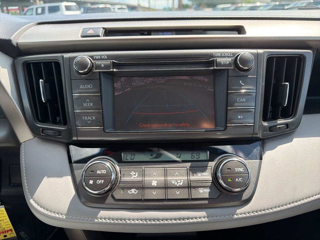 2013 Toyota RAV4 XLE Fresh Trade / Clean Carfax / Super Clean
