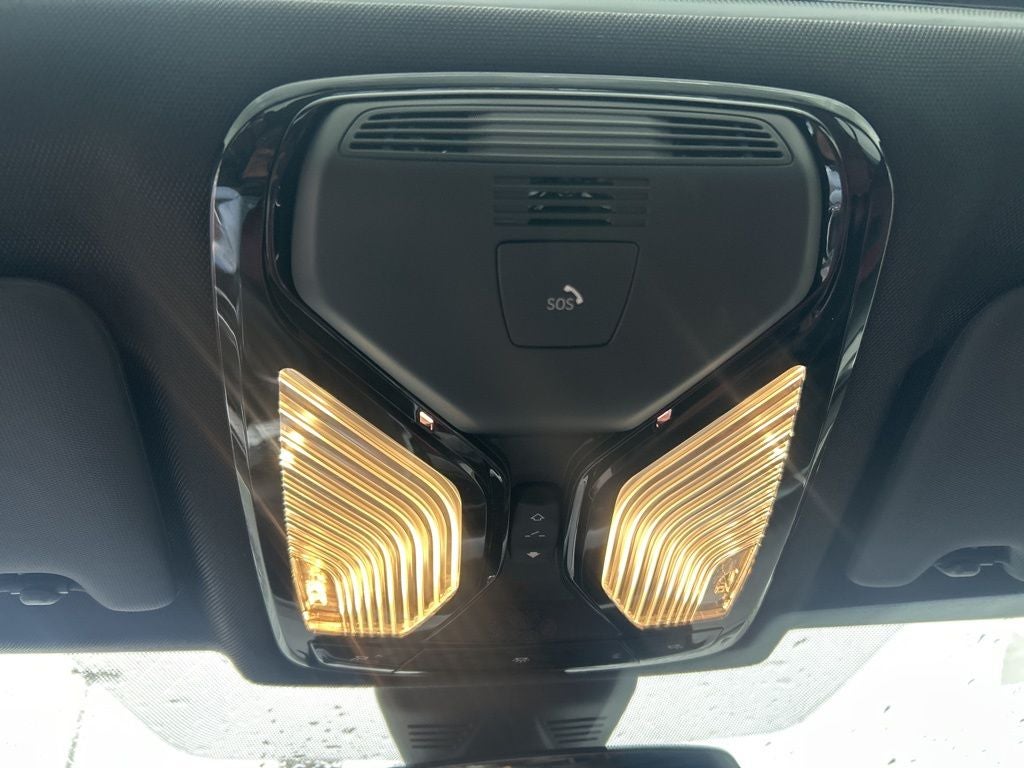 2025 BMW 3 Series 330i