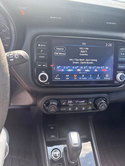 2021 Nissan Kicks SR