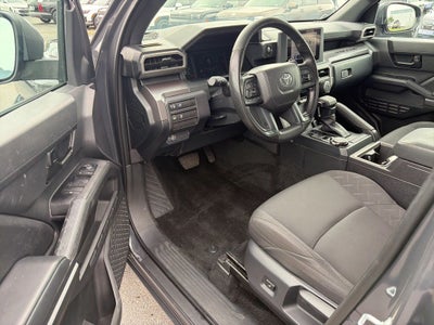 2025 Toyota Tacoma SR5 1-Owner / Clean Carfax