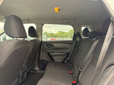 2024 Nissan Rogue S 1-Owner / Blind Spot / Rear Parking Sensors