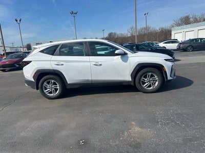 2025 Hyundai Tucson SE