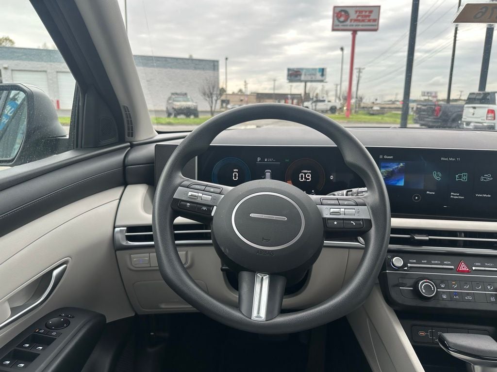 2025 Hyundai Tucson SE