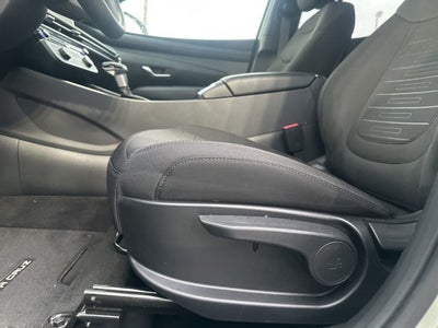 2025 Hyundai Santa Cruz SE