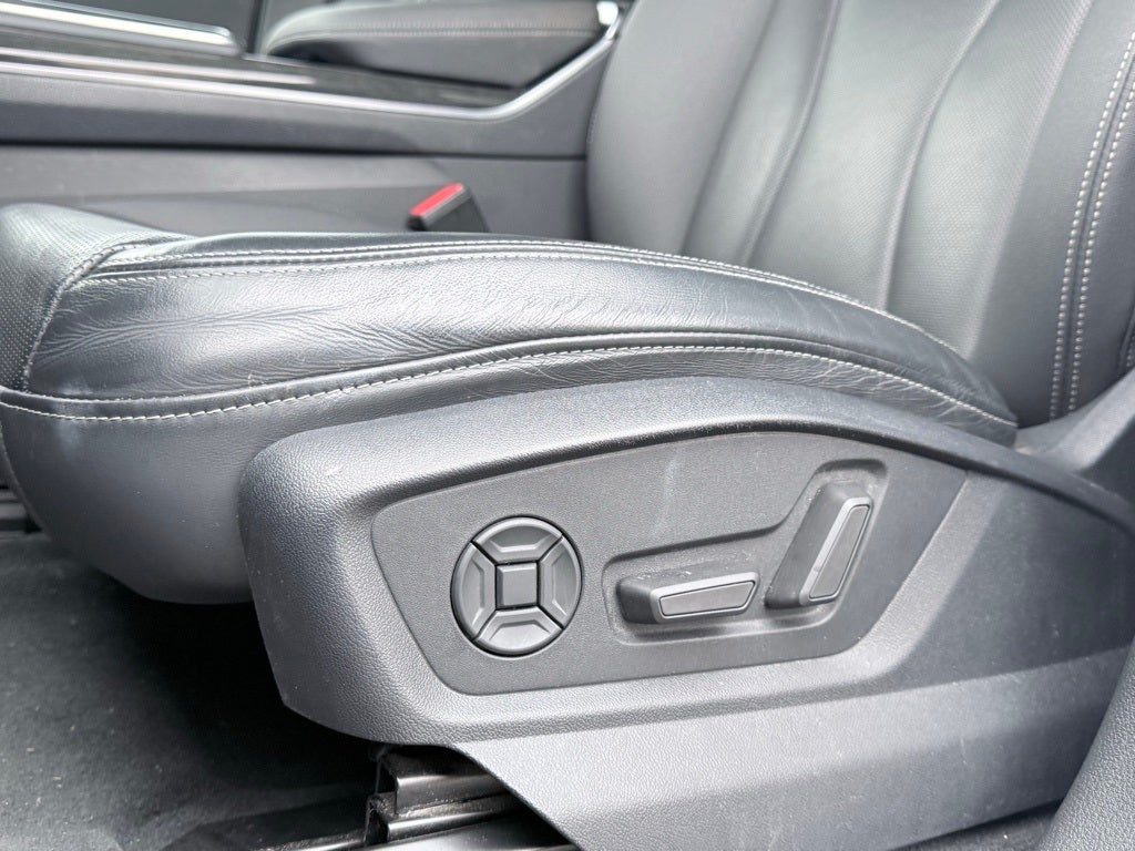 2020 Audi Q8 55 Premium Plus quattro