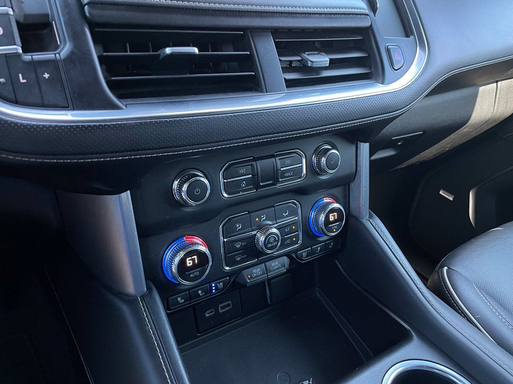 2022 GMC Yukon SLT Premium Luxury Package-Clean Carfax