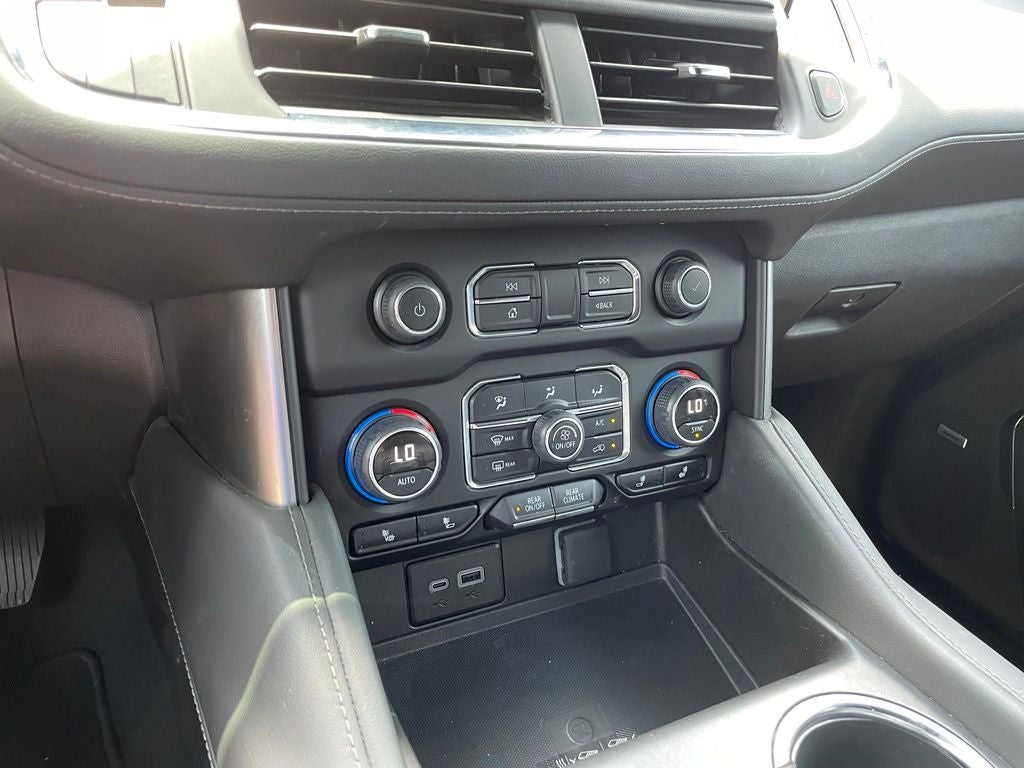 2024 Chevrolet Suburban LT
