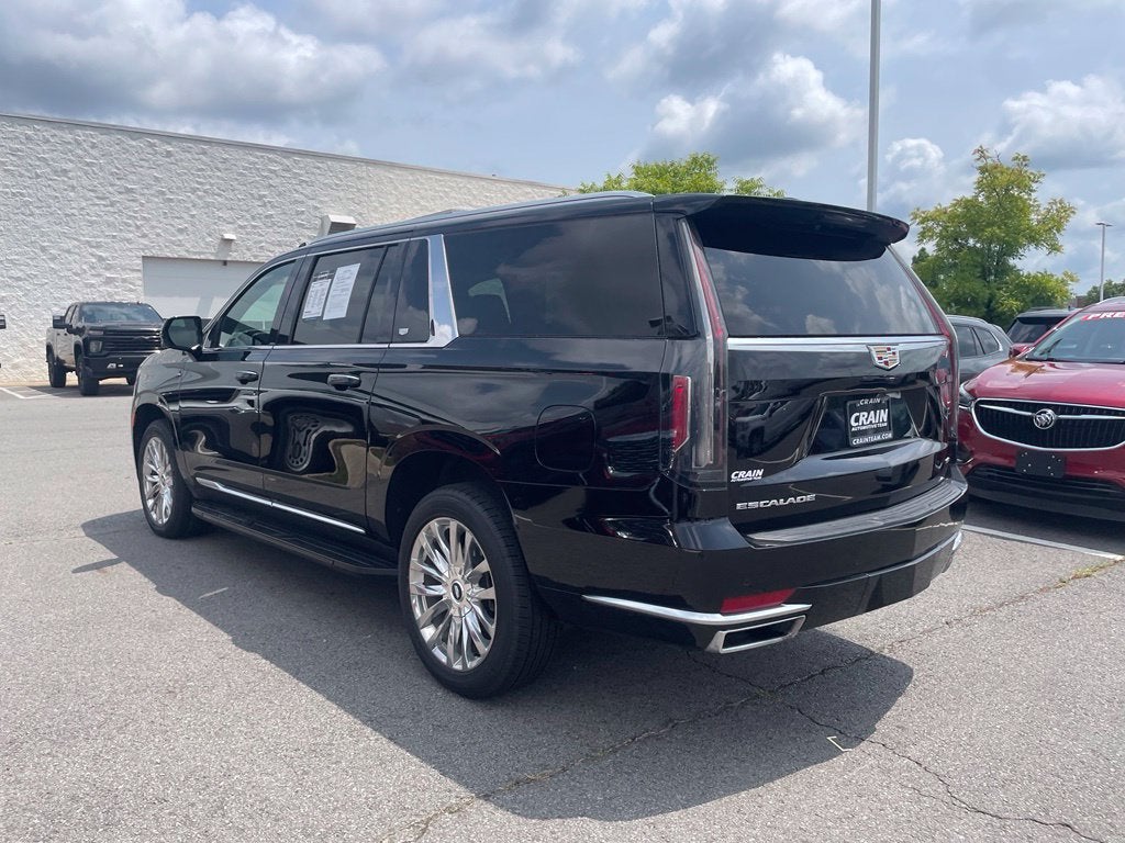 2023 Cadillac Escalade ESV Premium