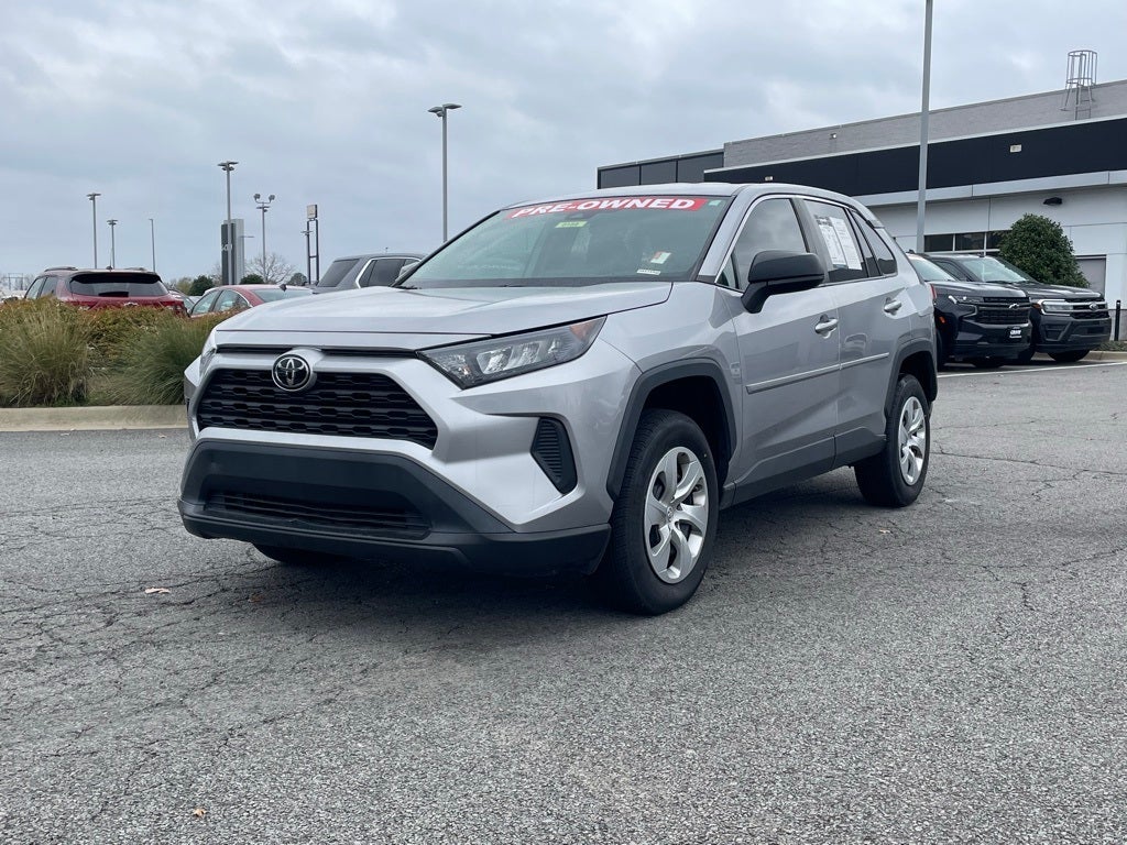 2022 Toyota RAV4 LE