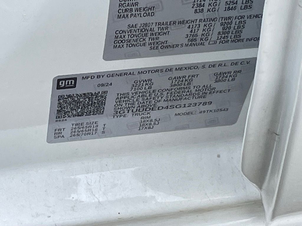 2025 GMC Sierra 1500 SLT