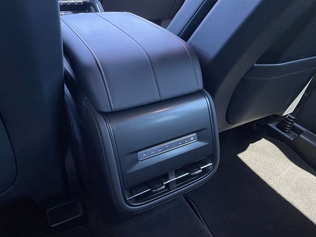 2024 Lincoln Nautilus Reserve