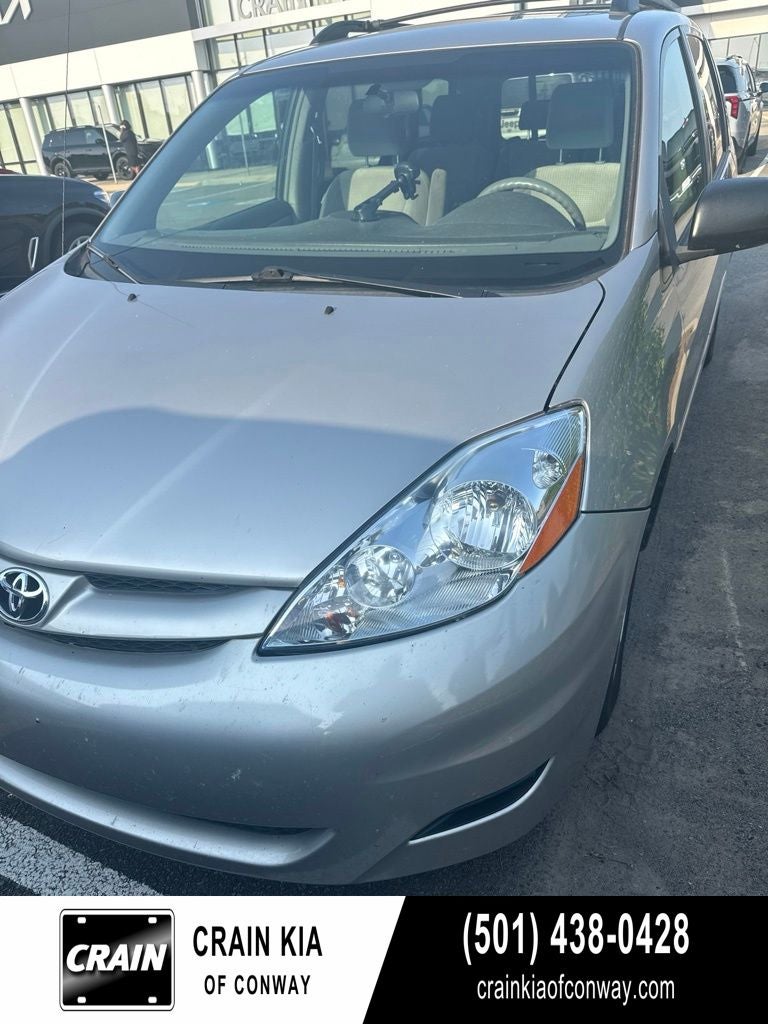 2009 Toyota Sienna LE