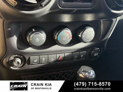 2015 Jeep Wrangler Unlimited Sahara Altitude - 4WD / CLEAN CARFAX / LIFT / WHEELS / TIRES