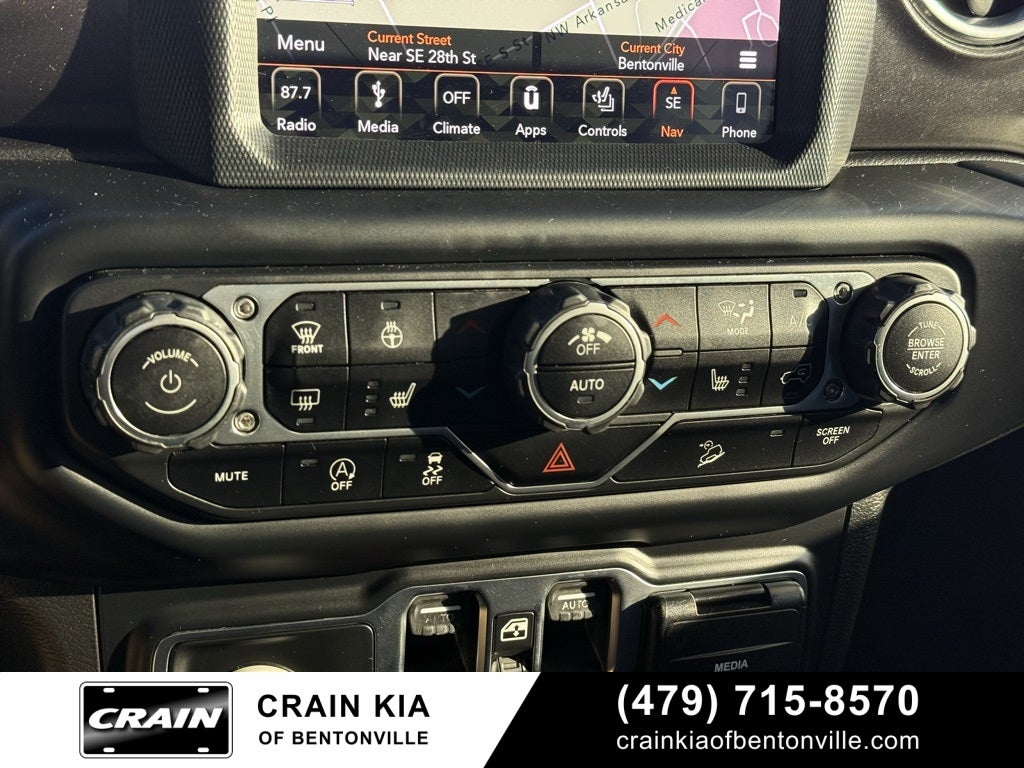 2019 Jeep Wrangler Unlimited Sahara Altitude - 4WD