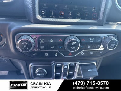 2018 Jeep Wrangler Unlimited Sahara - 4WD / ONE OWNER / LIFTED!