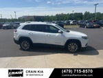 2019 Jeep Cherokee Latitude - CARFAX ONE OWNER