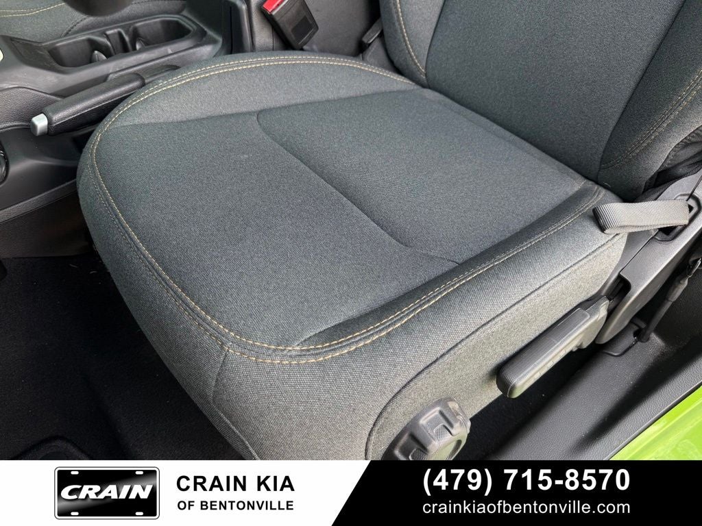 2025 Jeep Wrangler Sport - 4WD / CLEAN CARFAX / ONE OWNER