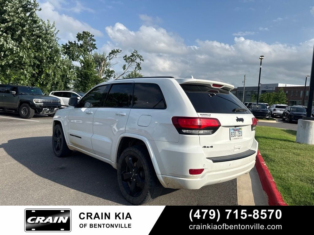 2018 Jeep Grand Cherokee Altitude - 4WD / SUNROOF
