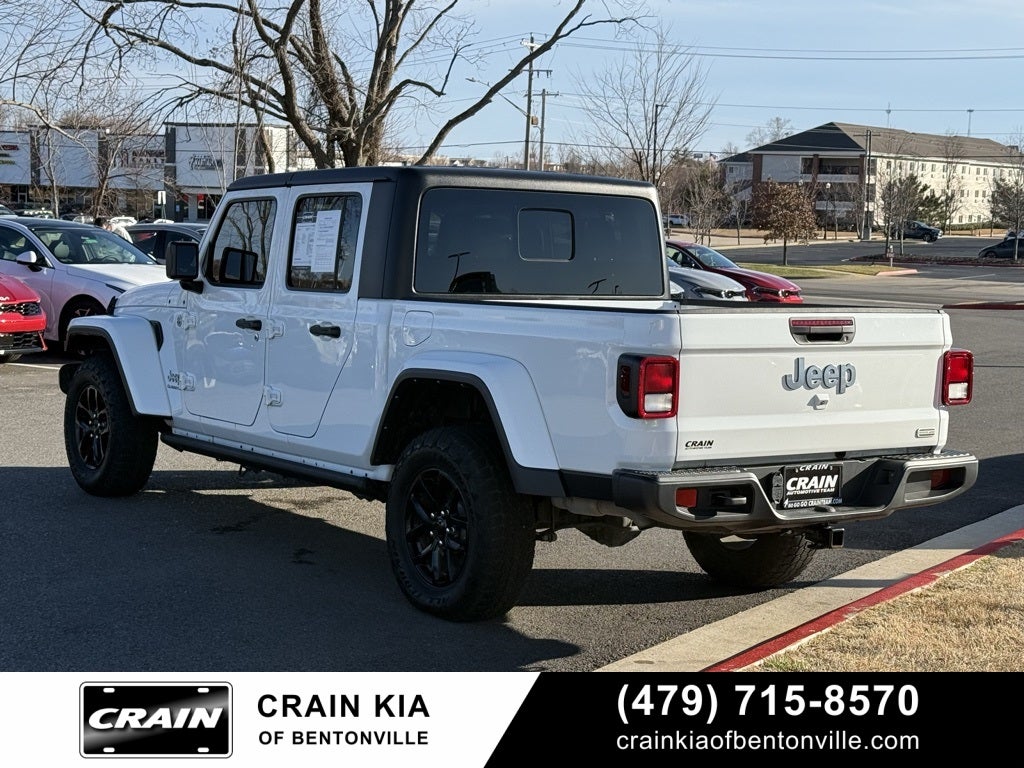 2022 Jeep Gladiator Overland - 4WD / CLEAN CARFAX