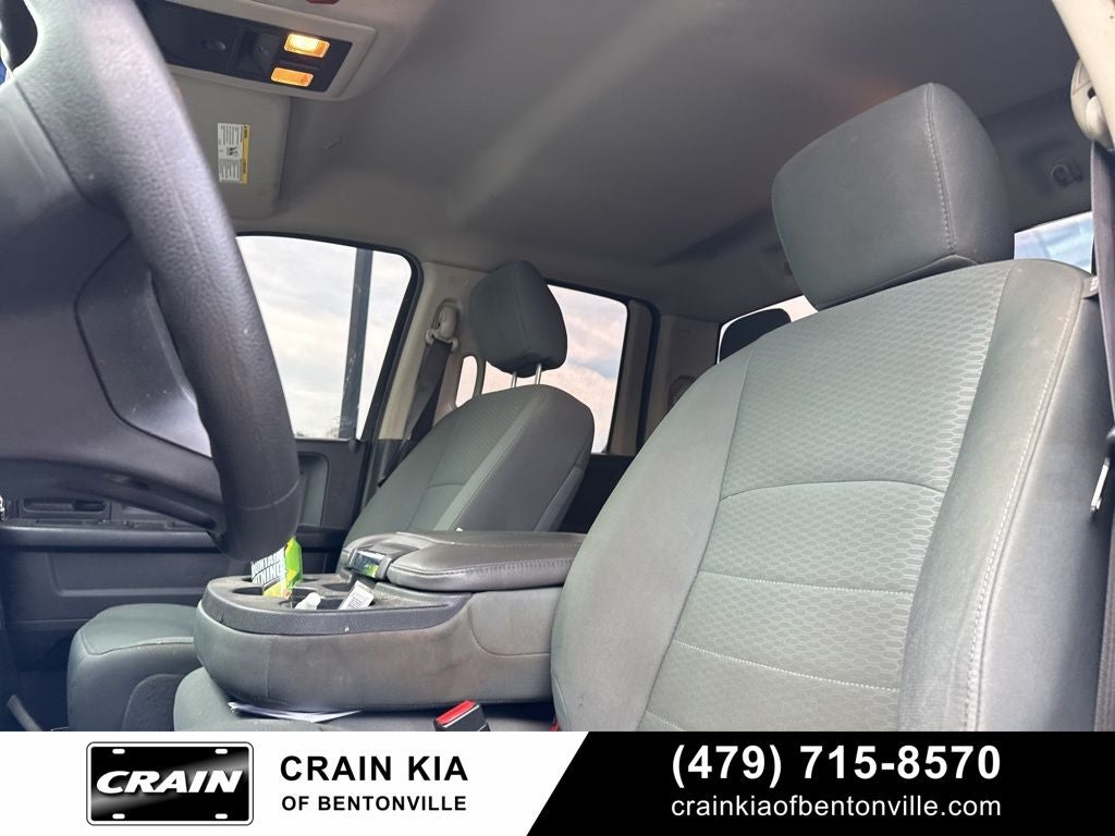 2018 RAM 1500 Express - 4WD / LIFTED!