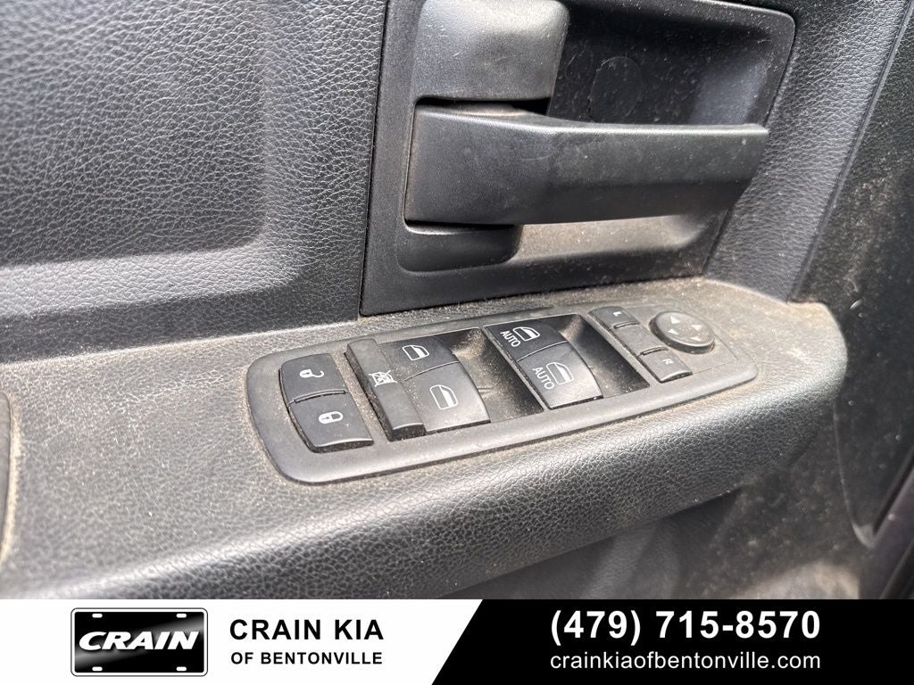 2018 RAM 1500 Express - 4WD / LIFTED!